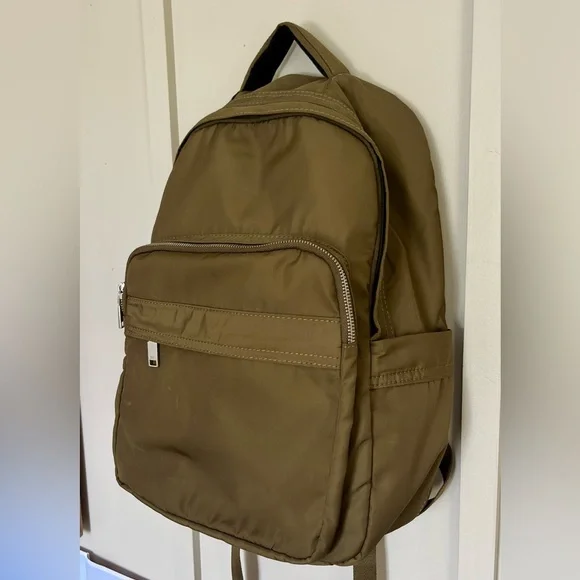 Zara olive green nylon laptop commuter backpack EUC - Picture 3 of 9